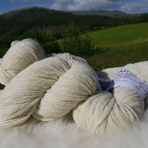 Hovedbilde Merino ullgarn 3-tr&aring;ds